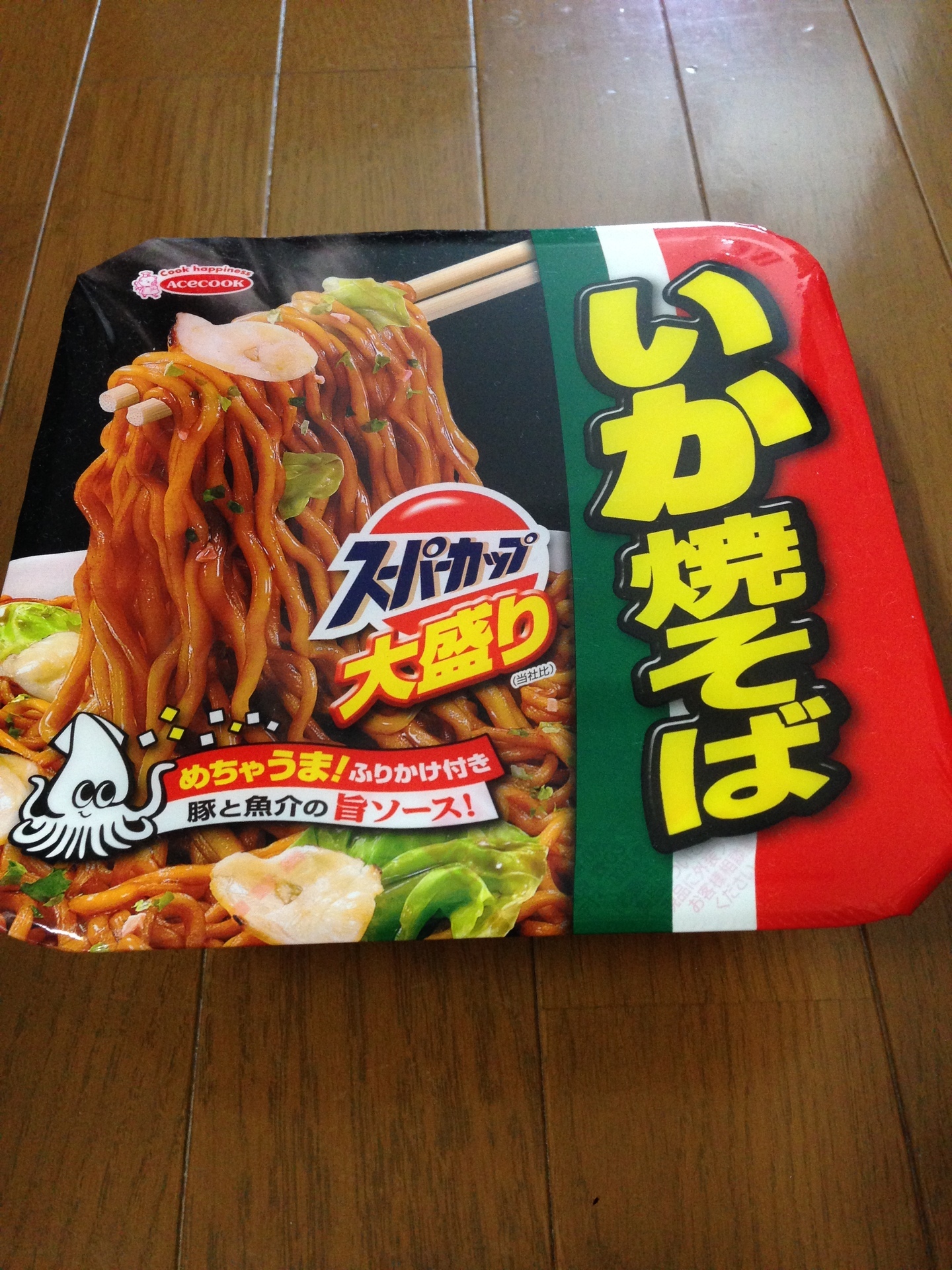 エースコック スーパーカップ 大盛りいか焼そば 食ったカップラーメンを紹介していくブログ